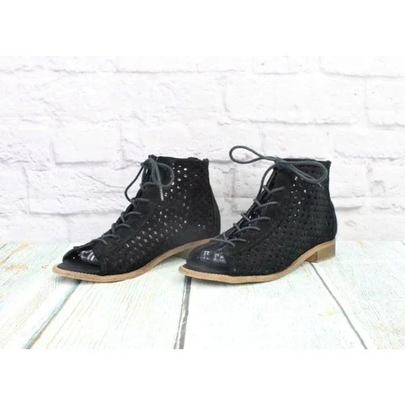 Musse & Cloud Black Suede Aiden Perforated Peep Toe Lace Up Boots Size 8 - Picture 2 of 9
